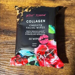 Betsey Johnson Floral Cleansing Wipes - Black, Red, Blue